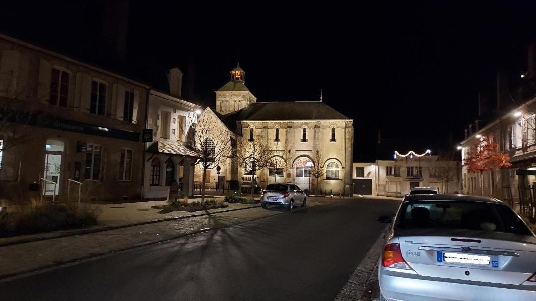 Les Gites Du Chateau Châteaumeillant 外观 照片